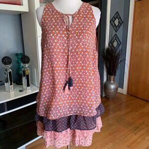 **NEW Xhilaration Sleeveless Tiered Tunic Top